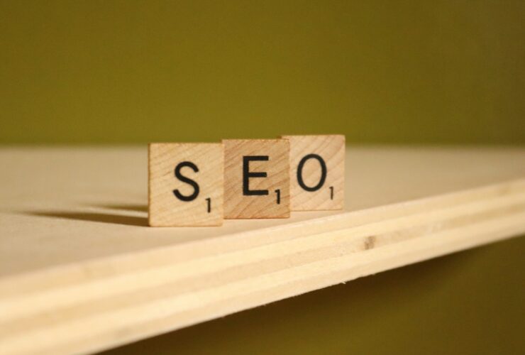 How Fintech Companies Can Build Authority Online Without Burning Through Ad Spend