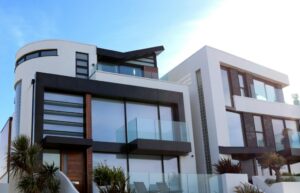 What Makes a Home Sell Faster (and for More)?