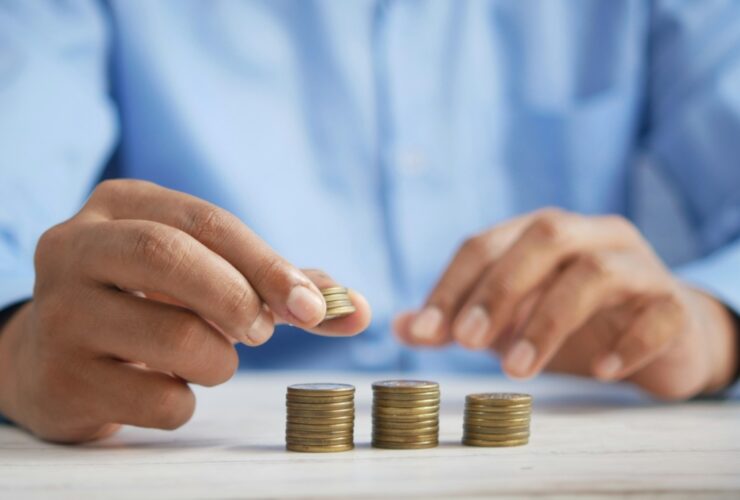 Decoding the Roles: Insurance Adjusters vs. Insurance Appraisers